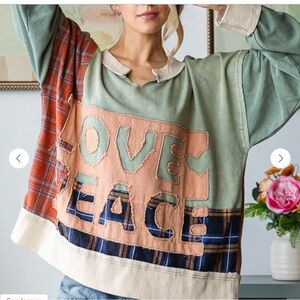 Oli & Hali Heart and Harmony top NWOT